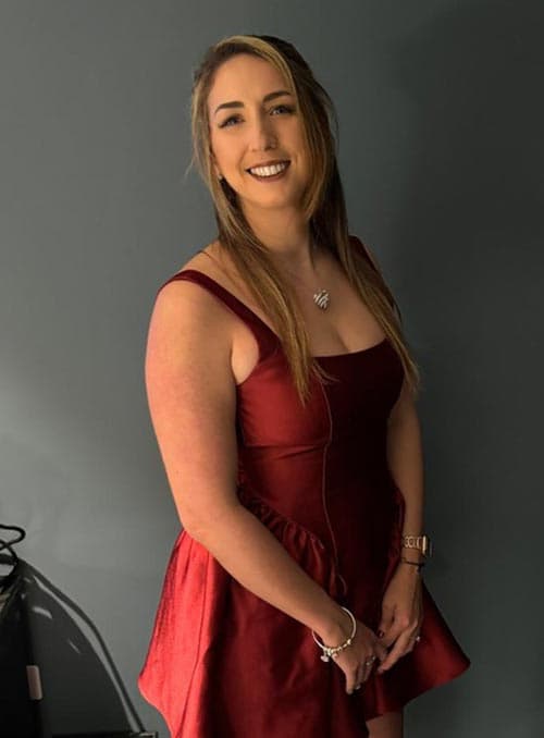 Zoe Helm